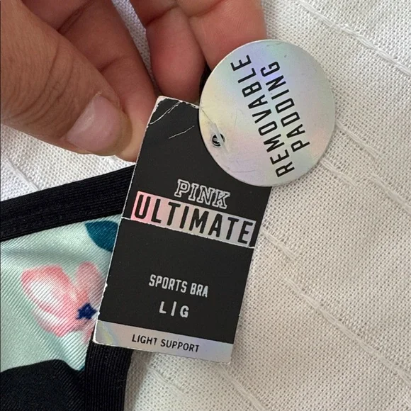 Victoria's Secret PINK Ultimate Lightly Lined Sports Bra with a floral pattern - Picture 4 of 5